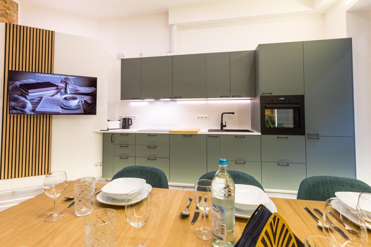Hevals Spa & Design Apartment เบอร์ลิน ภายนอก รูปภาพ
